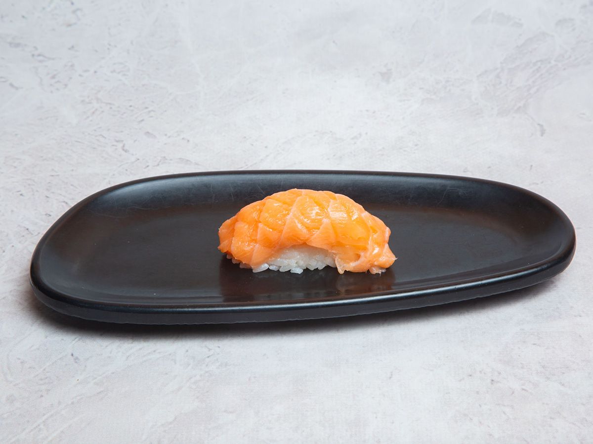 Nigiri Saki Salmon