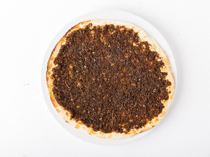 Meat On Dough Manoucheh