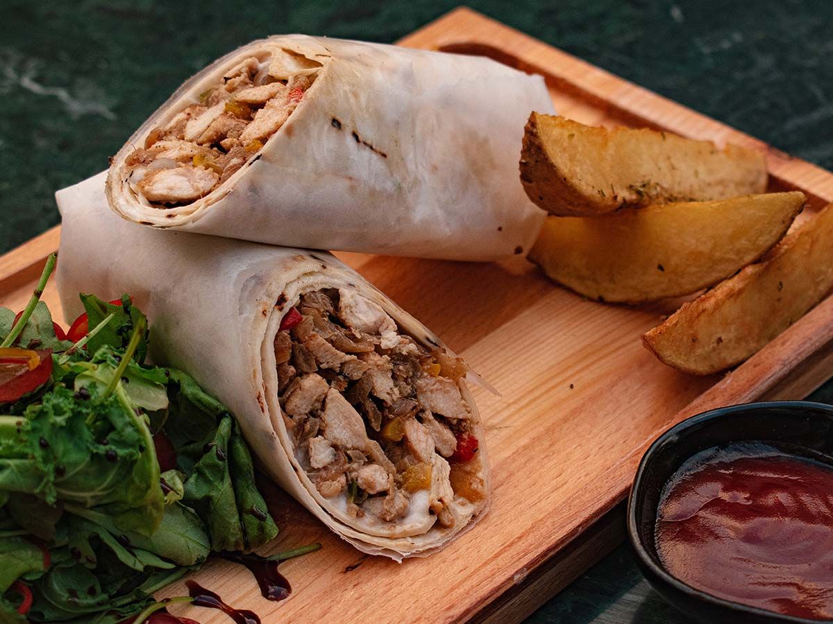 La Ventana Chicken Shawerma Sandwich