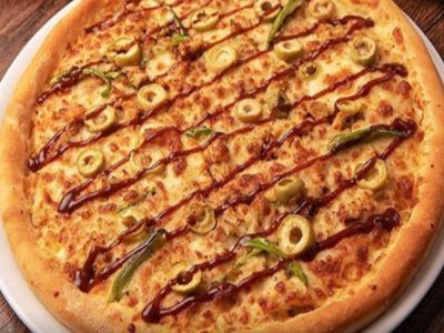 Lahalibo Super Chicken Pizza