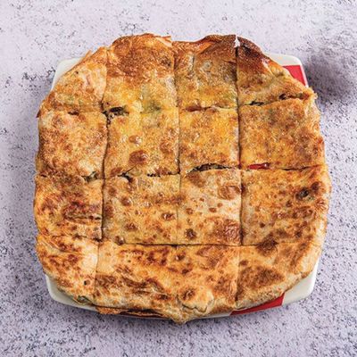 Large Creamy Chicken Cheese Feteer