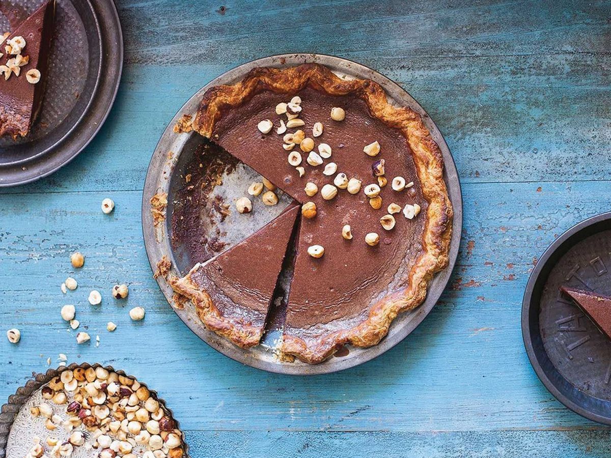 Large Hazelnut Chocolate Pie