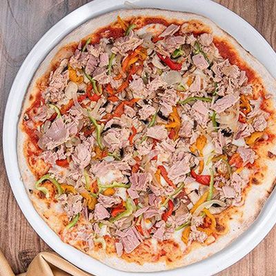 Large Tuna Pizza