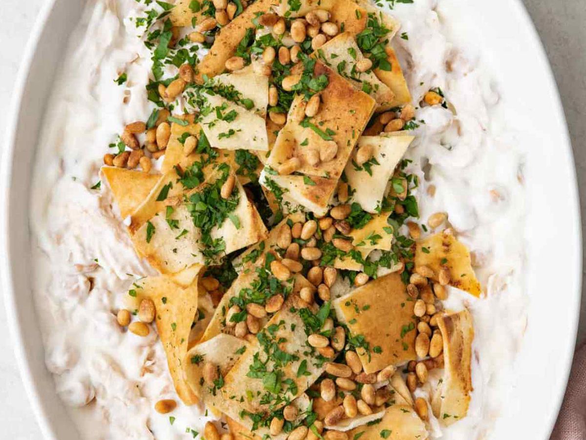 Large chicken fatteh