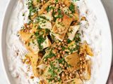 Large chicken fatteh