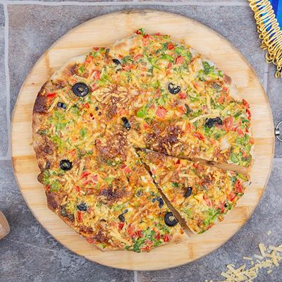 Large sausage oriental pizza
