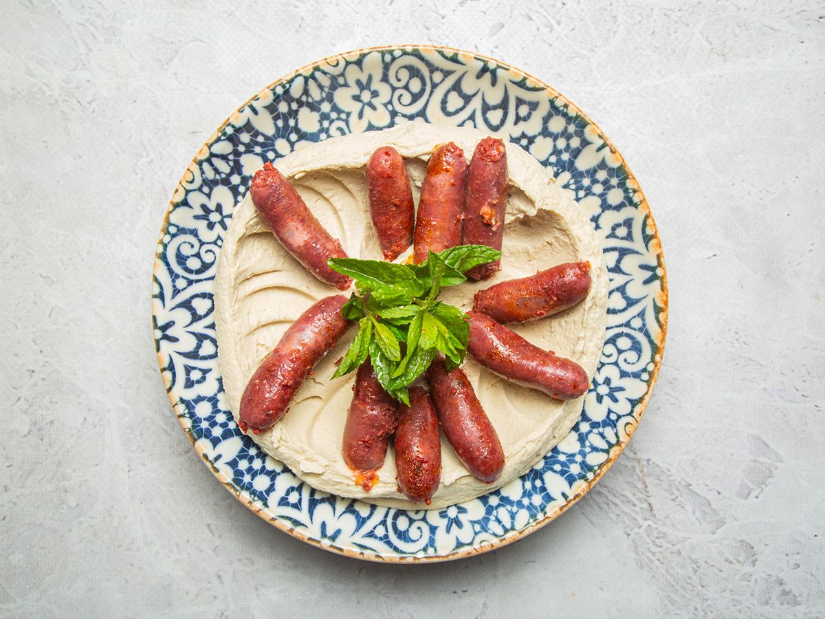Hummus With Sausage