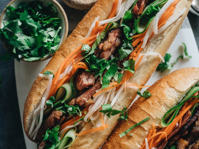 Oriental Sausage With Mixture Sandwich