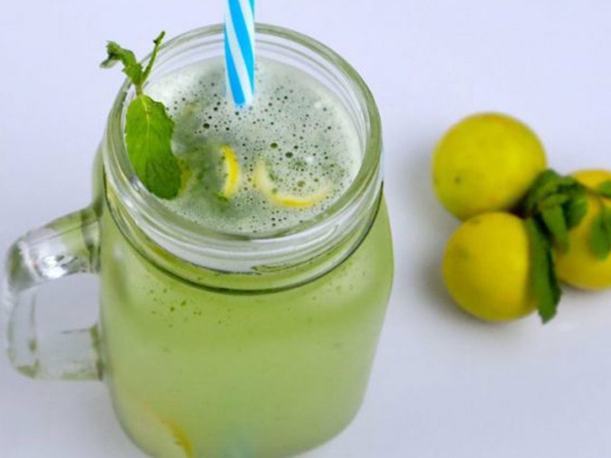 Lemon mint juice