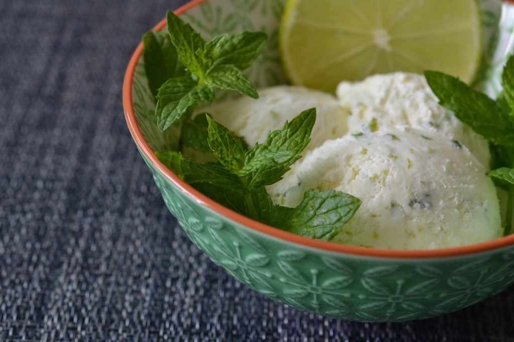 Lemon With Mint Ice Cream