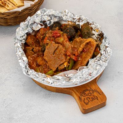 Meat War2et With Grape Leaves