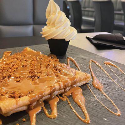Lotus Crepe