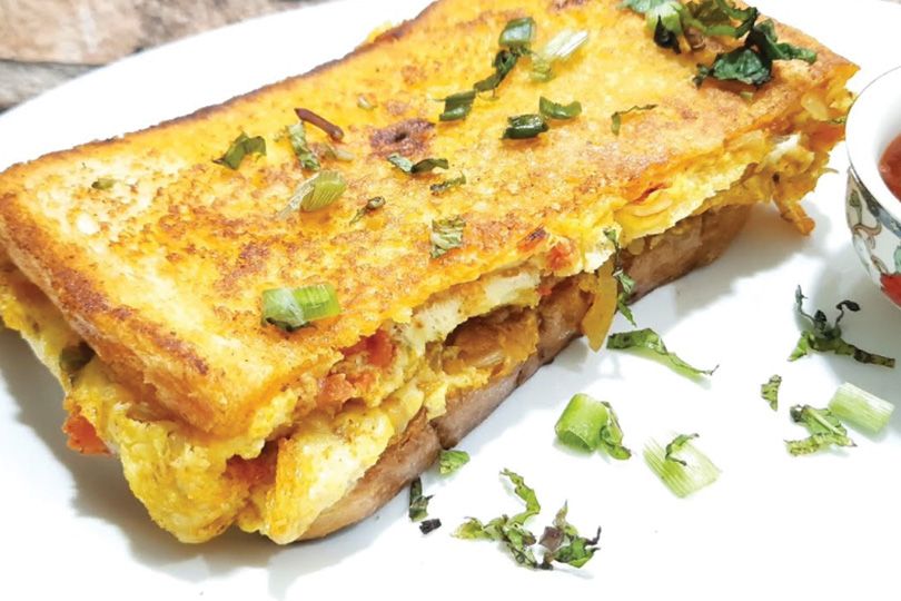 Mixed Toast Omelette