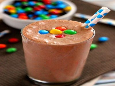 M&M's Chocolate Milkshake