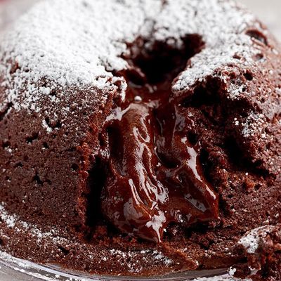 Molten Cake (Stuffed with Chocolate)