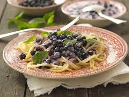 Blueberry Macaroni