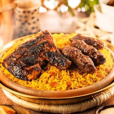 مندي دجاج و6 قطع كفتة