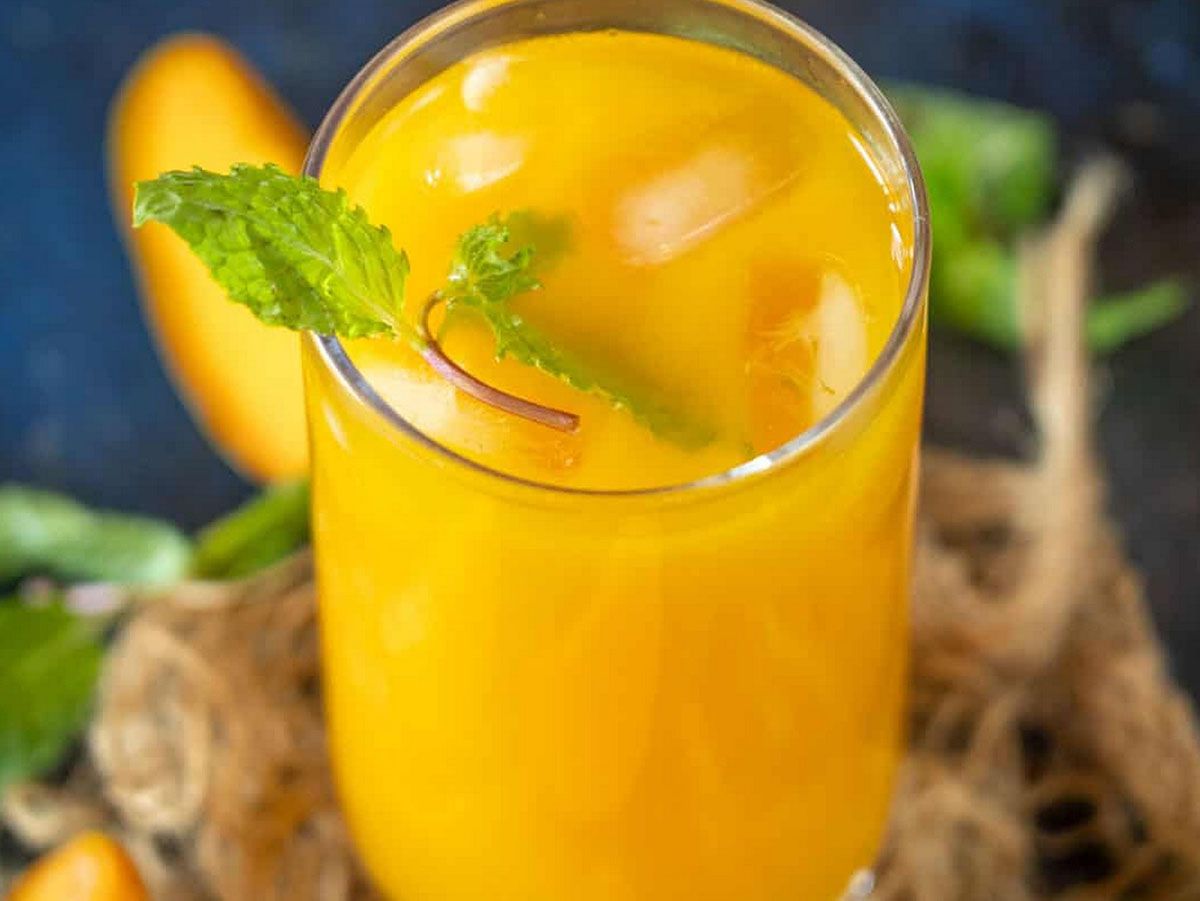 Mango Juice With Bun