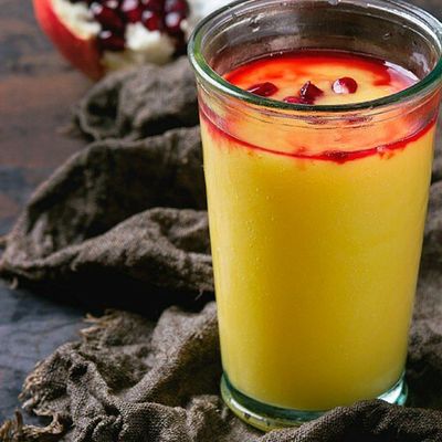 Mango With Pomegranate Seeds Juice