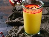 Mango With Pomegranate Seeds Juice