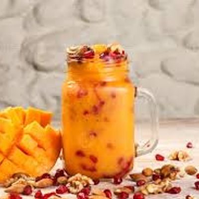 Mango With Pomegranate Seeds juice