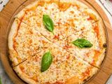 Margherita pizza