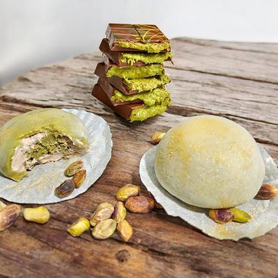 Mastic with pistachio Mochi