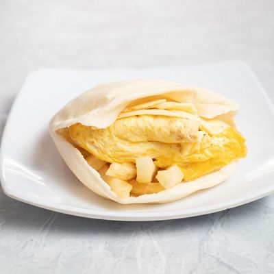 Potatoes on Omelet Sandwich