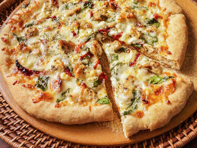 Meat And Chicken Mix Pizza