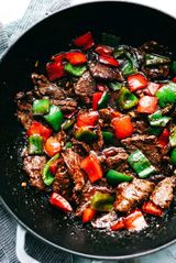 Meat With Sweet Pepper Sauce Platter
