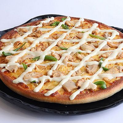 Large Chicken Ranch Pizza