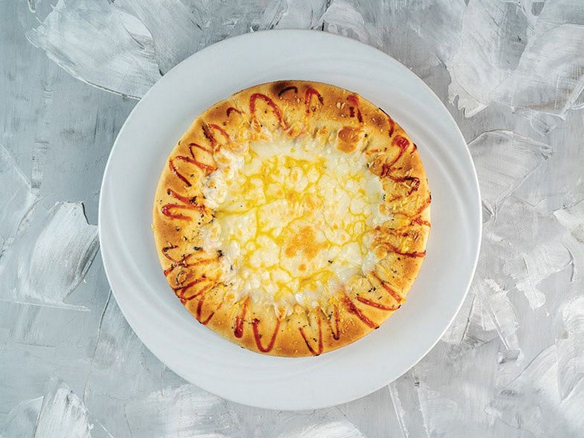 Medium White Cream Pie