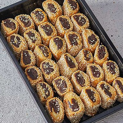 Mnean Ajwa with its types