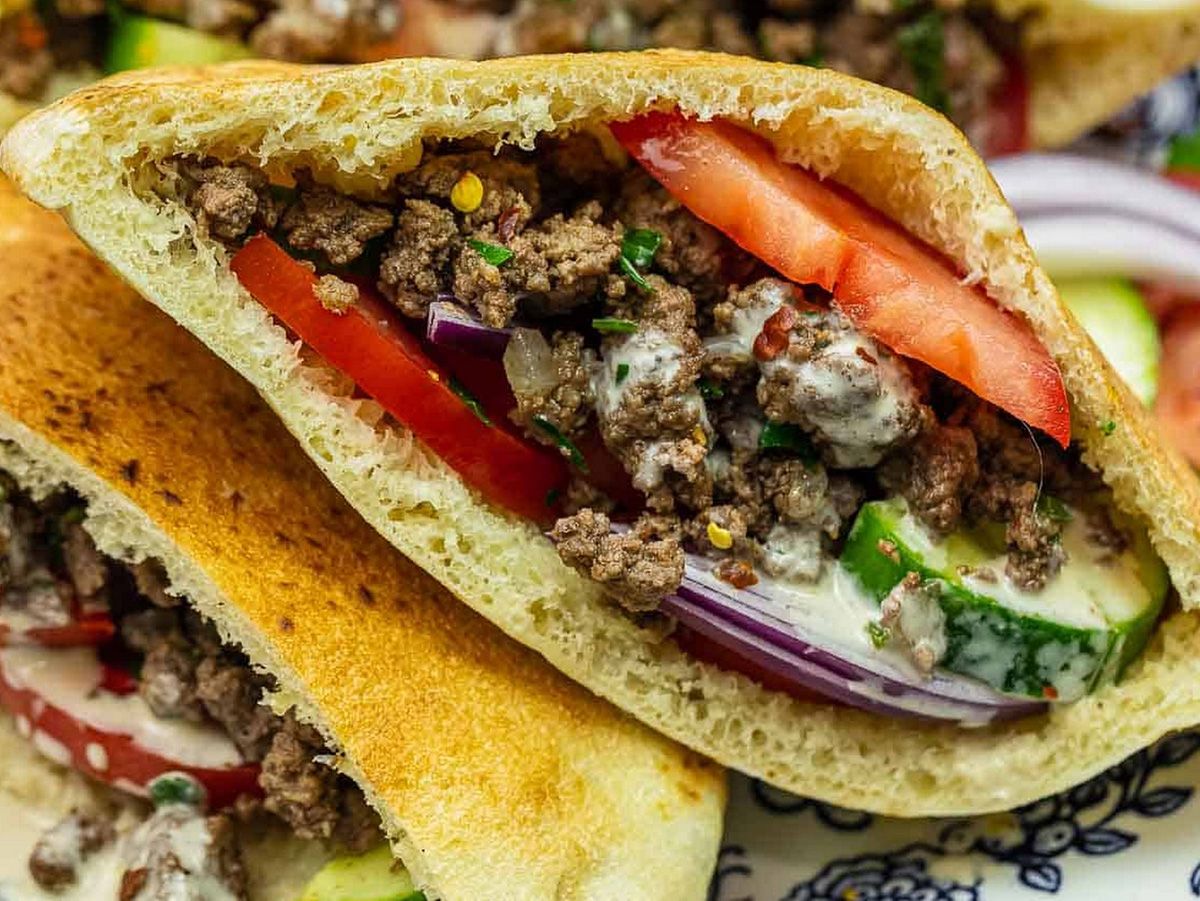 Mesakaa with minced meat sandwich