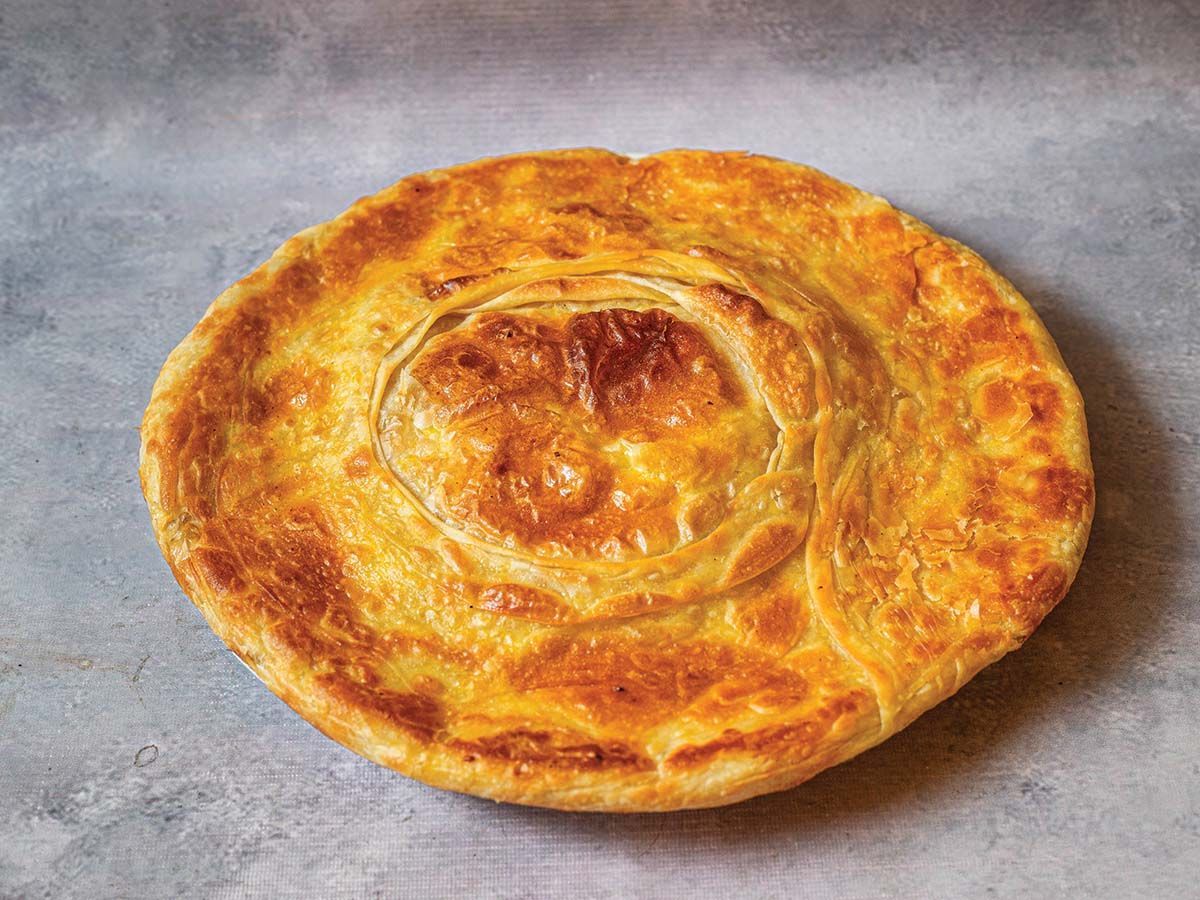 Meshaltet With Qeshta And Baladi Ghee Pie