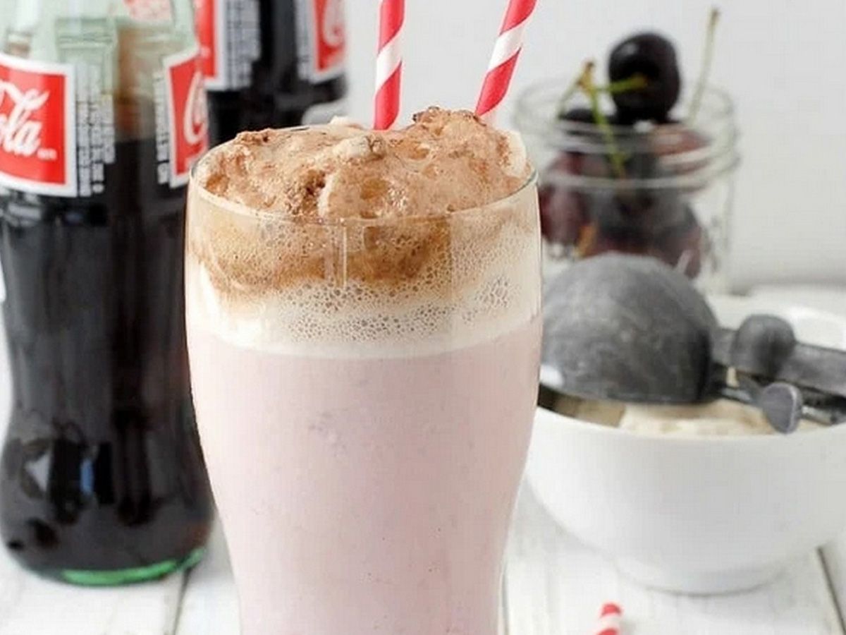 Cola milkshake