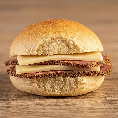 Mini Sandwich Roumi Cheese and Pastrami