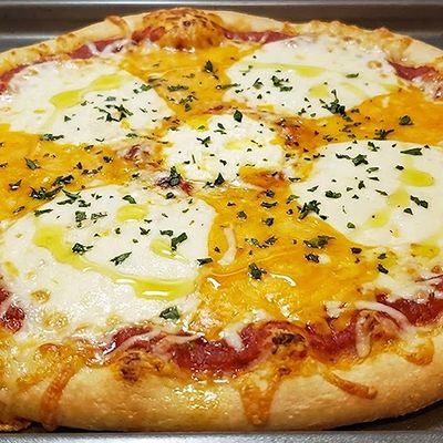 Mix Cheese Italian pizza