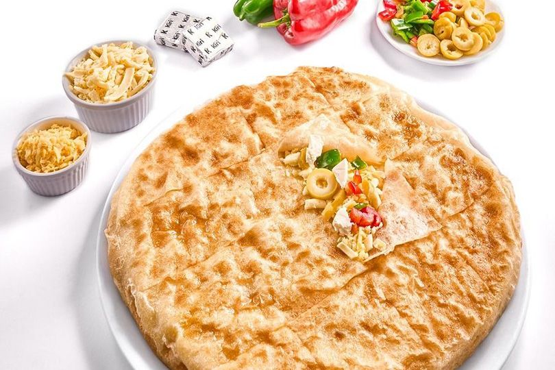 Small Mixed Cheese Pie