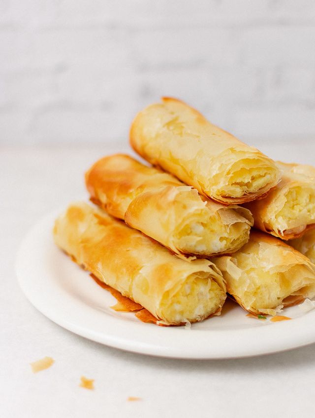 Mix Cheese Roll Pie