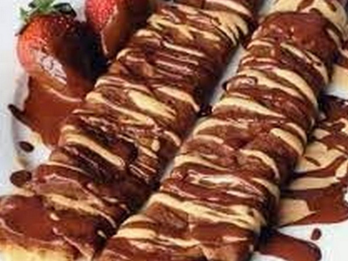 Mix chocolate crepe