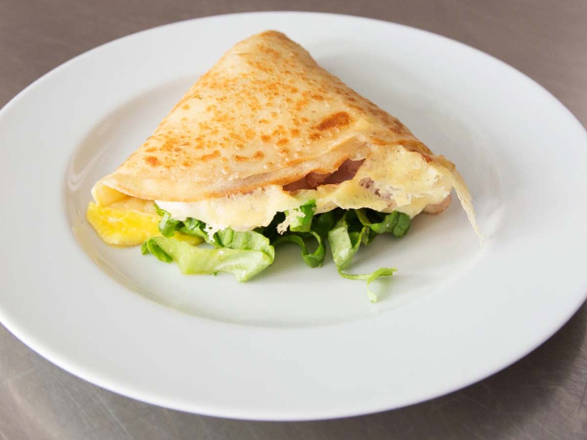 Mix cheese crepe