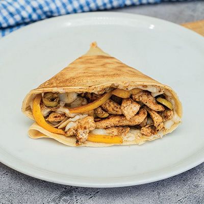 Mix chicken crepe