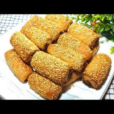 Ainous with date paste