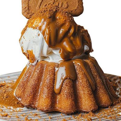 Molten Cake Lotus
