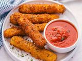 Mozzarella Sticks 5 Pieces