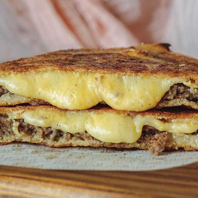Mozzarella Hawawshi