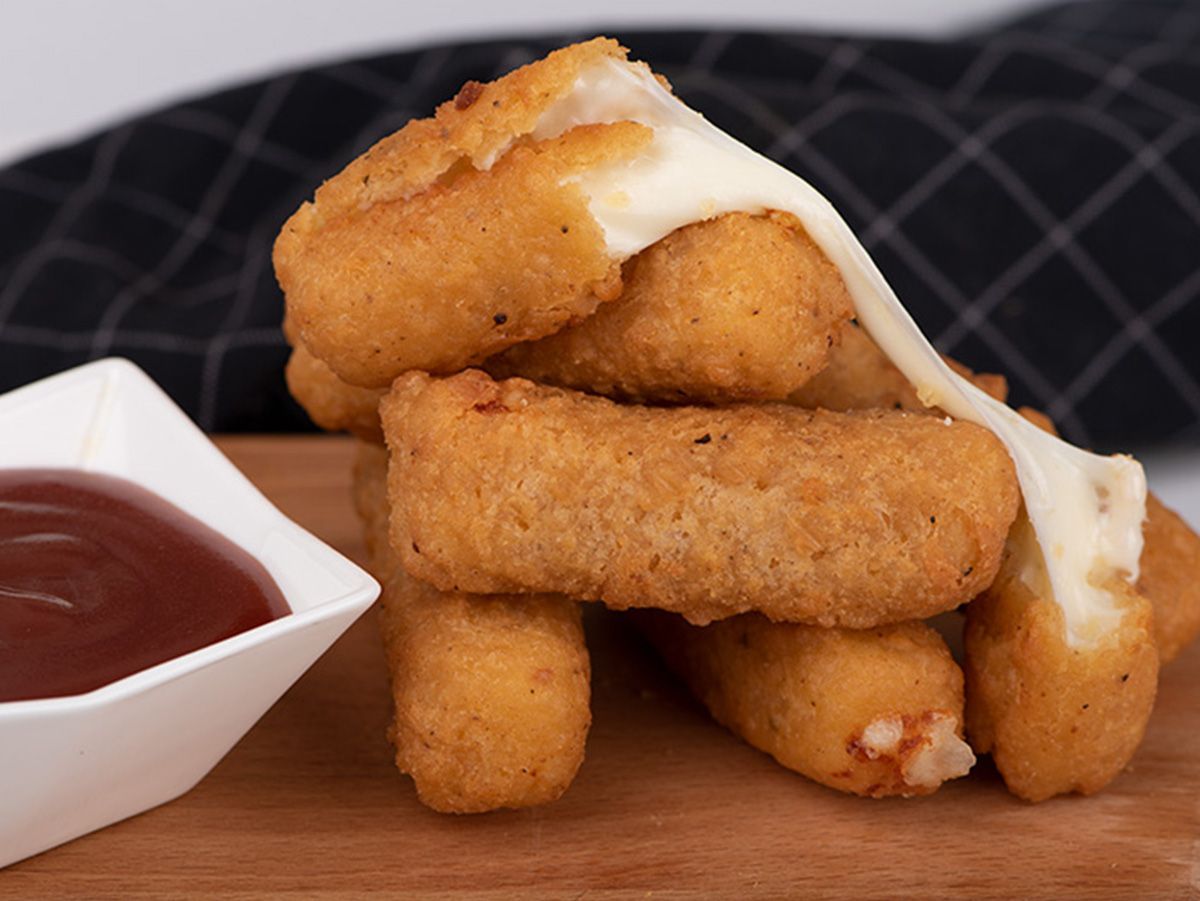 MOZZARELLA STICKS