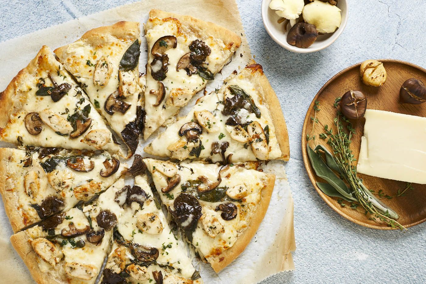 Chicken with Mushroom Pizza