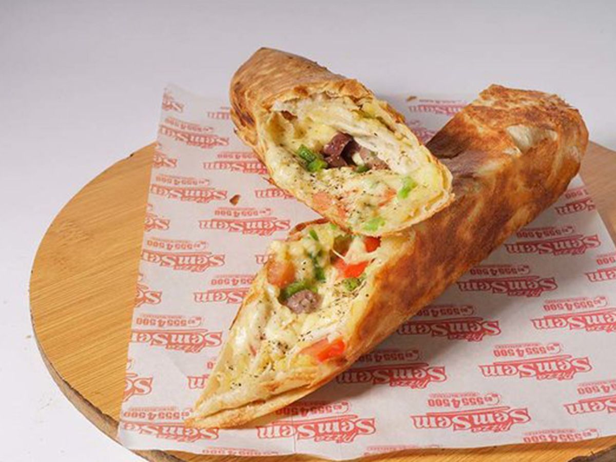 Mushroom And Chicken Roll Pie